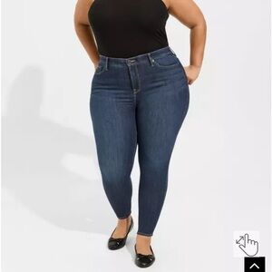 NWT Torrid Sky High Skinny Premium Stretch High-Rise Jean 28S Dark Wash
